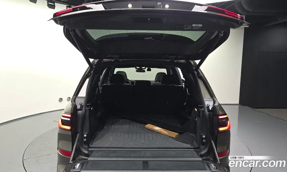 BMW X7 2023 3.0 автомат (гидро), фото 20