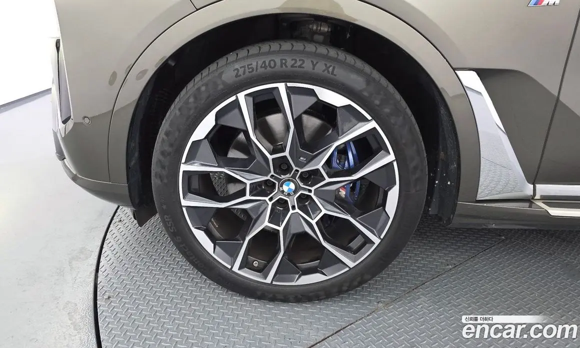 BMW X7 2023 3.0 автомат (гидро), фото 5