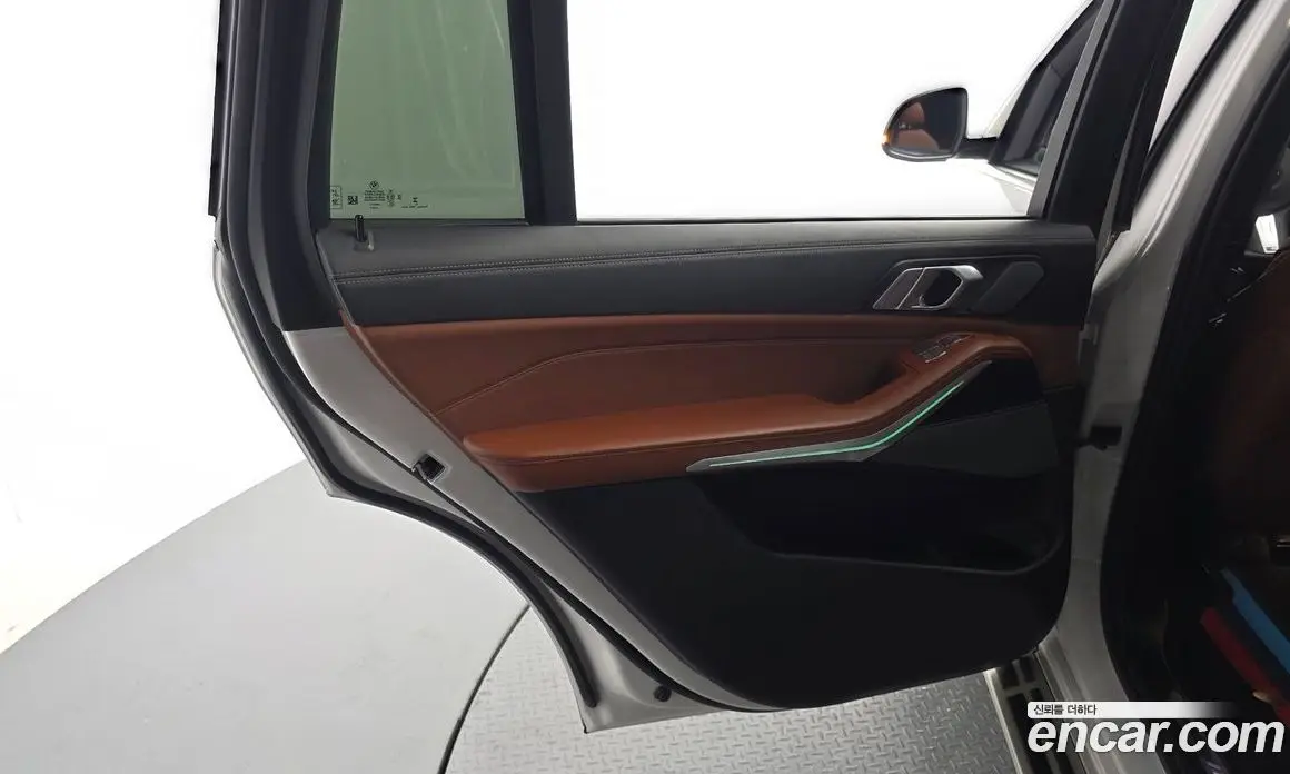 BMW X7 2023 3.0 автомат (гидро), фото 15