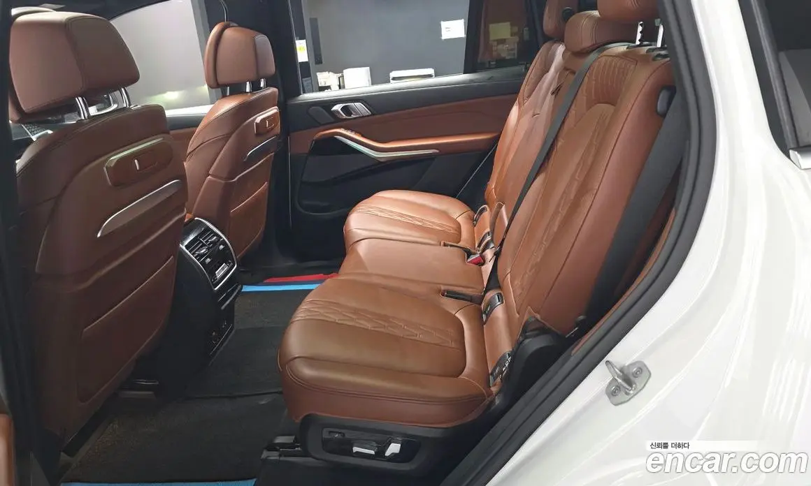 BMW X7 2023 3.0 автомат (гидро), фото 18