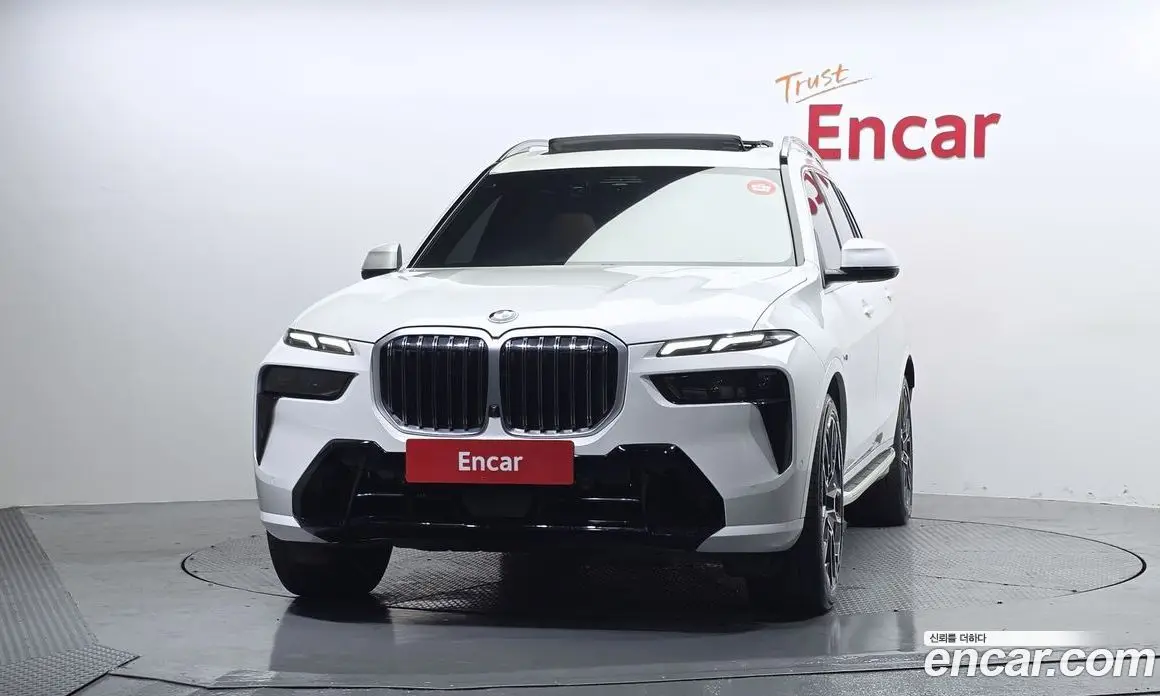 BMW X7 2023 3.0 автомат (гидро), фото 3