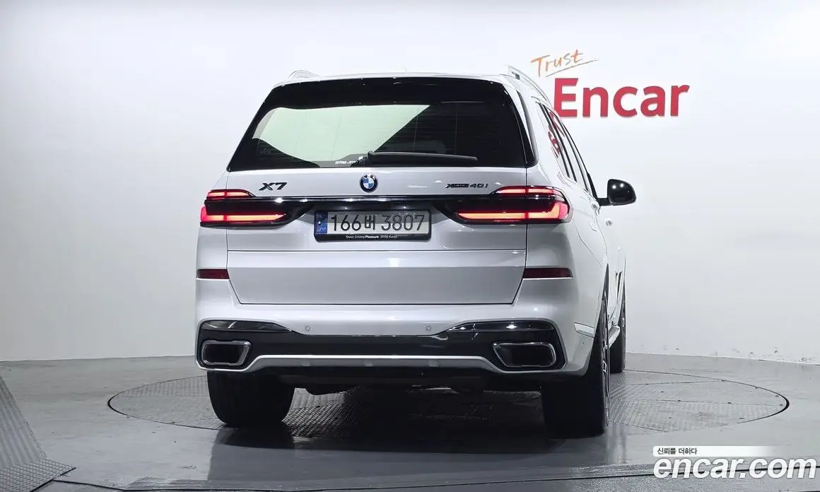 BMW X7 2023 3.0 автомат (гидро), фото 4