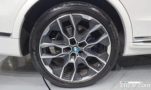 BMW X7 2023 3.0 автомат (гидро), миниатюра 5