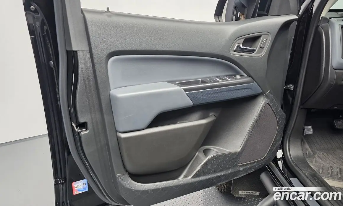 Chevrolet Colorado 2022 3.6 автомат (гидро), фото 14