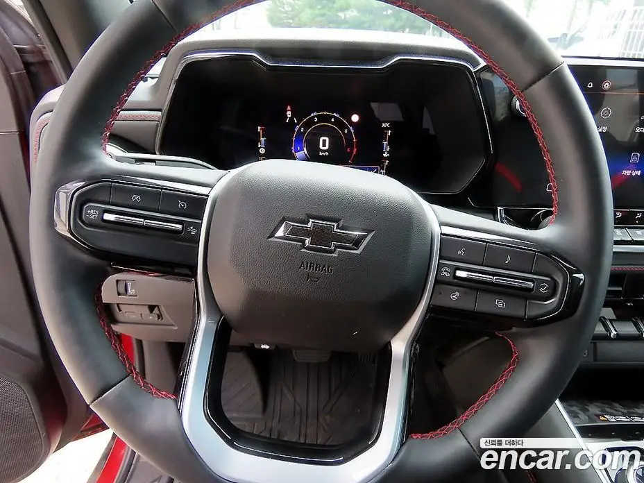 Chevrolet Colorado 2023 2.7 автомат (гидро), фото 8