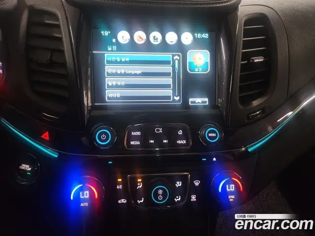 Chevrolet Impala 2017 2.5 автомат (гидро), миниатюра 10