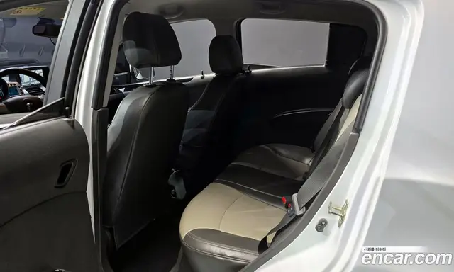 Chevrolet Spark 2011 1.0 автомат (гидро), миниатюра 12