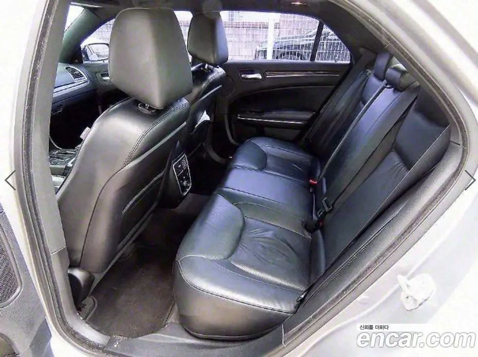 Chrysler 300C 2011 3.6 автомат (гидро), фото 6