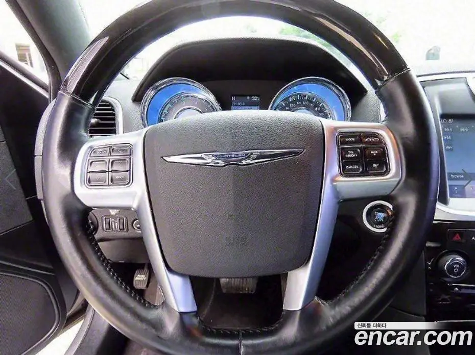 Chrysler 300C 2011 3.6 автомат (гидро), фото 8