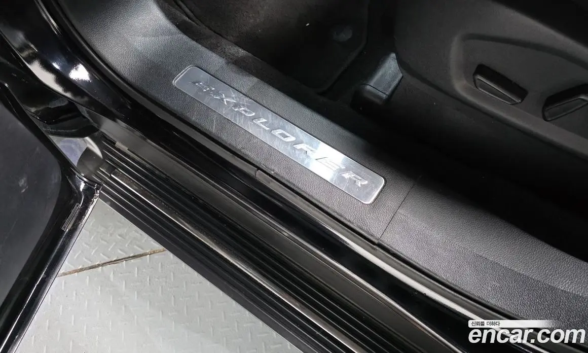 Ford Explorer 2019 2.3 автомат (гидро), фото 24