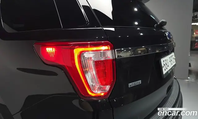 Ford Explorer 2019 2.3 автомат (гидро), миниатюра 8