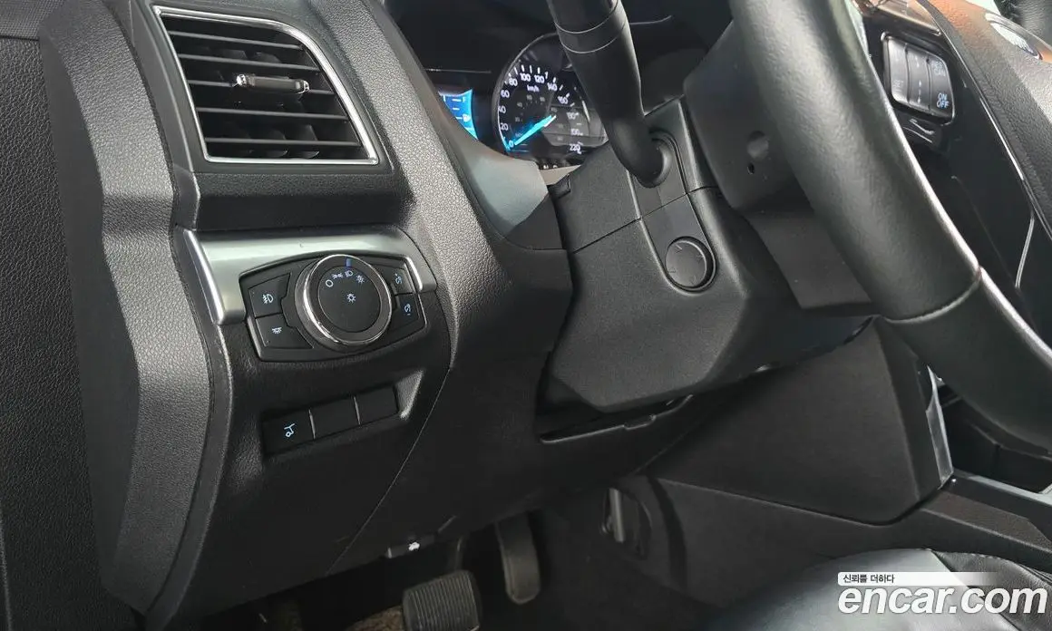 Ford Explorer 2019 2.3 автомат (гидро), фото 19