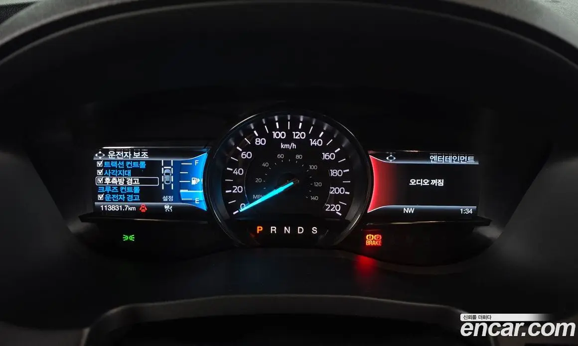 Ford Explorer 2019 2.3 автомат (гидро), фото 8