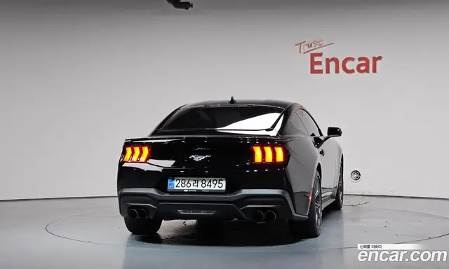 Ford Mustang 2024 2.3 автомат (гидро), миниатюра 4