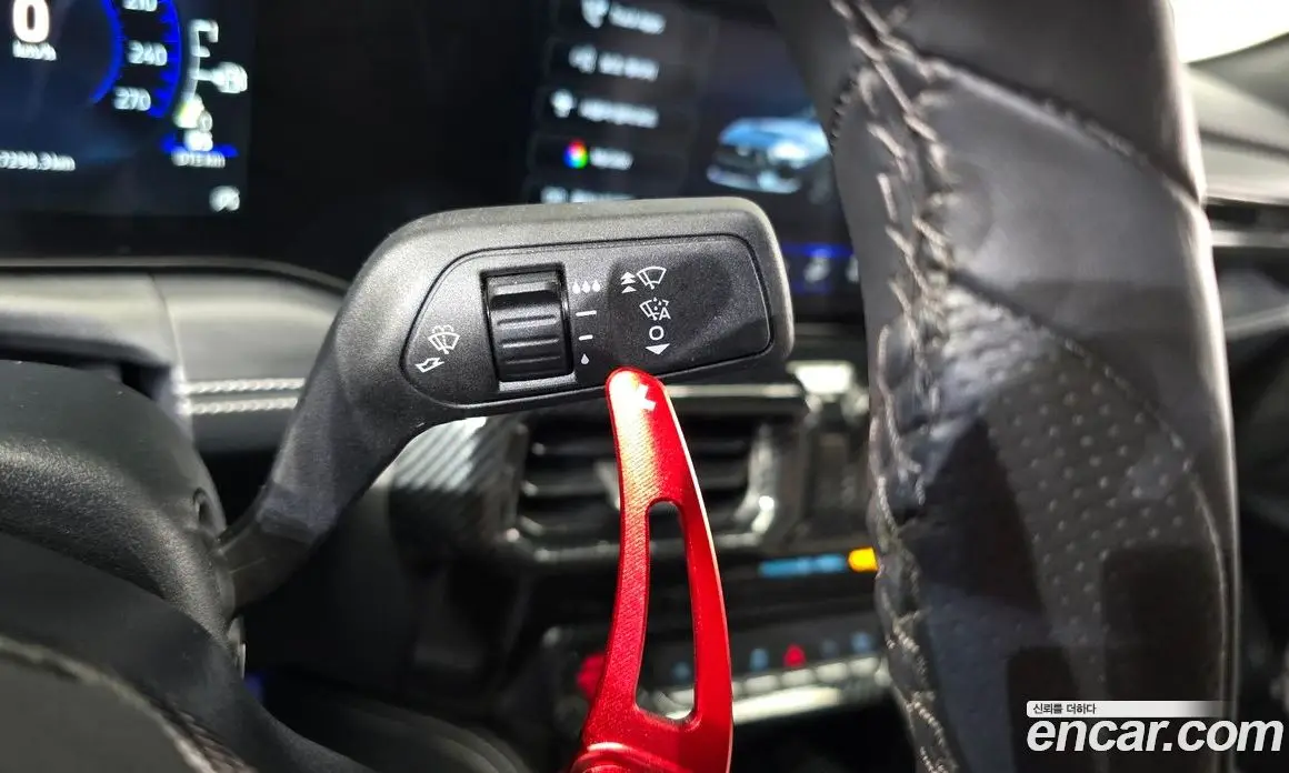 Ford Mustang 2024 2.3 автомат (гидро), фото 28