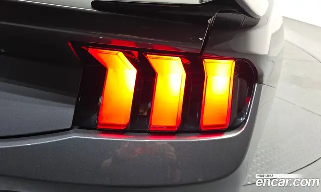Ford Mustang 2024 2.3 автомат (гидро), миниатюра 9