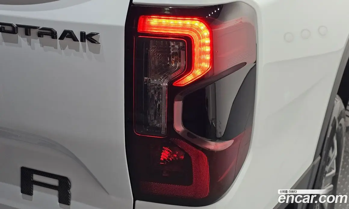 Ford Ranger 2025 2.0 автомат (гидро), фото 9