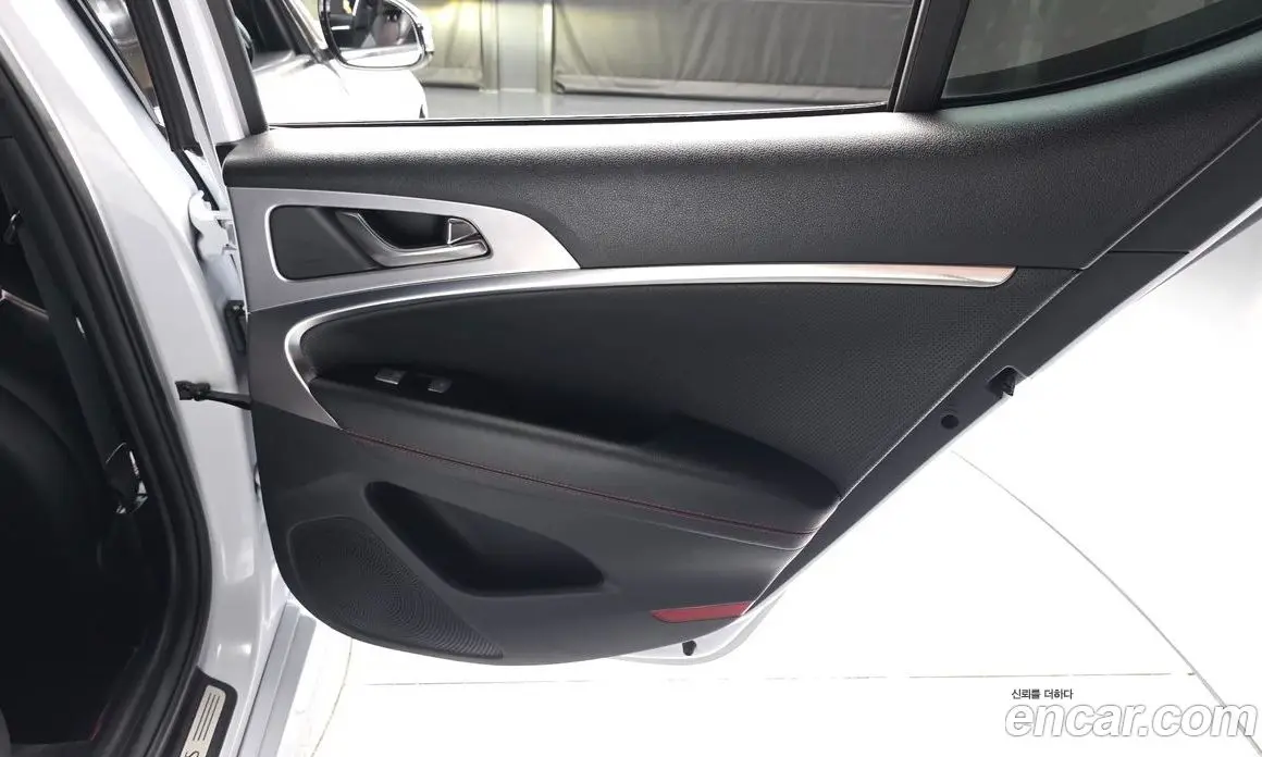 Genesis G70 2018 2.0 автомат (гидро), фото 15