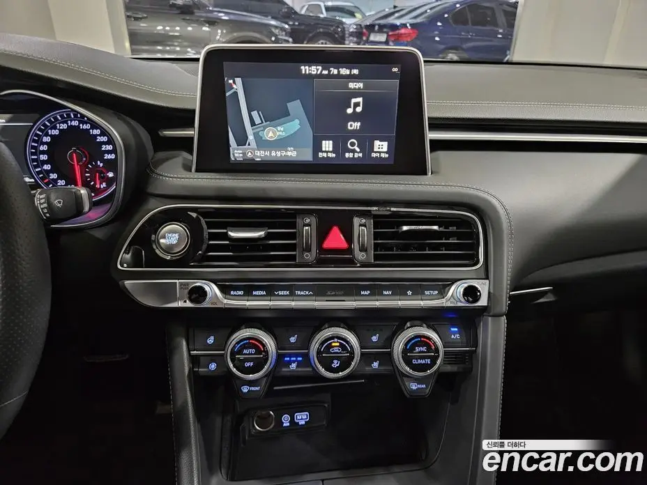 Genesis G70 2019 2.0 автомат (гидро), фото 14