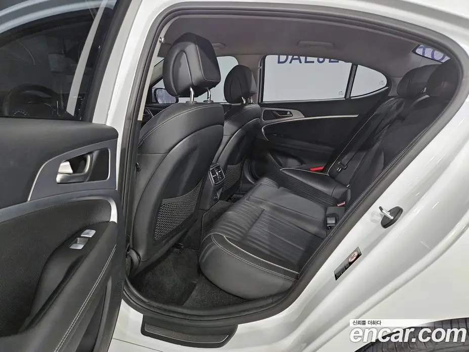 Genesis G70 2019 2.0 автомат (гидро), фото 9