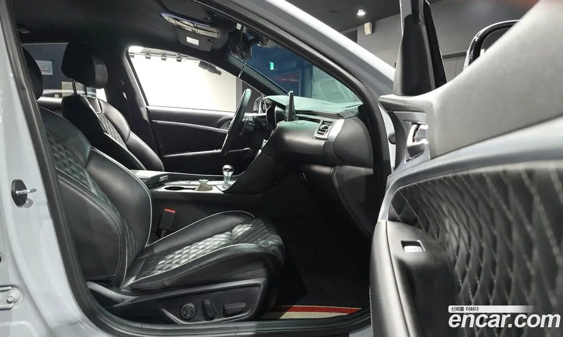 Genesis G70 2019 3.3 автомат (гидро), фото 16