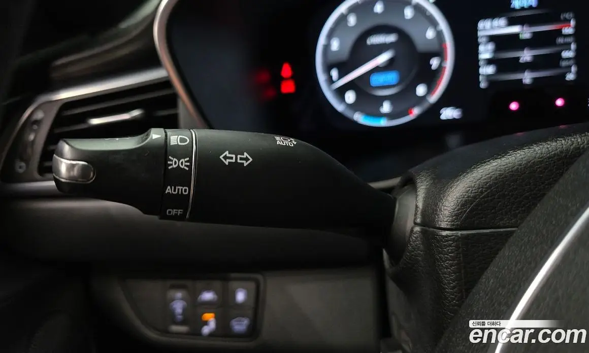 Genesis G70 2019 3.3 автомат (гидро), фото 29