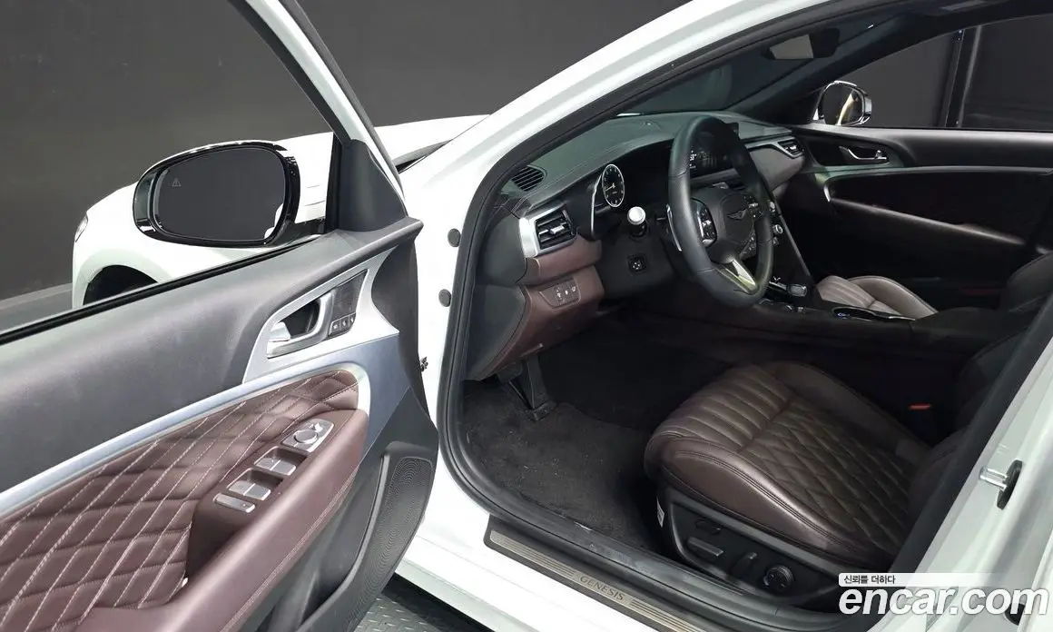 Genesis G70 2023 2.5 автомат (гидро), фото 12