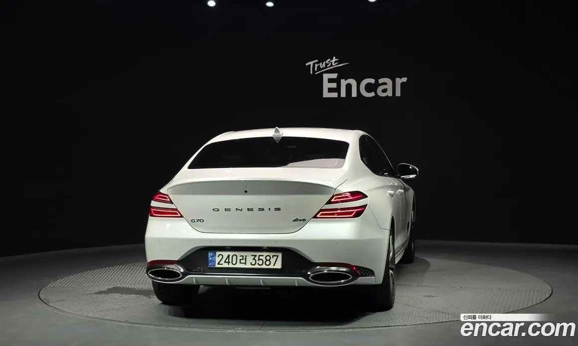 Genesis G70 2023 2.5 автомат (гидро), фото 3