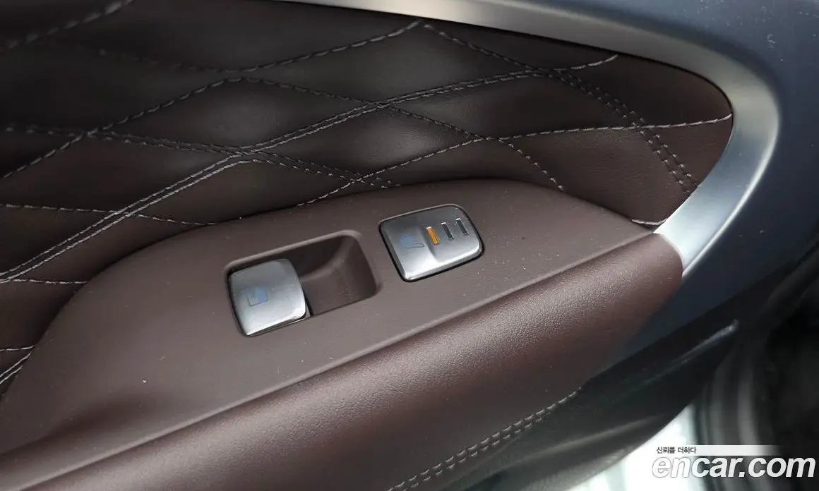 Genesis G70 2023 2.5 автомат (гидро), фото 36