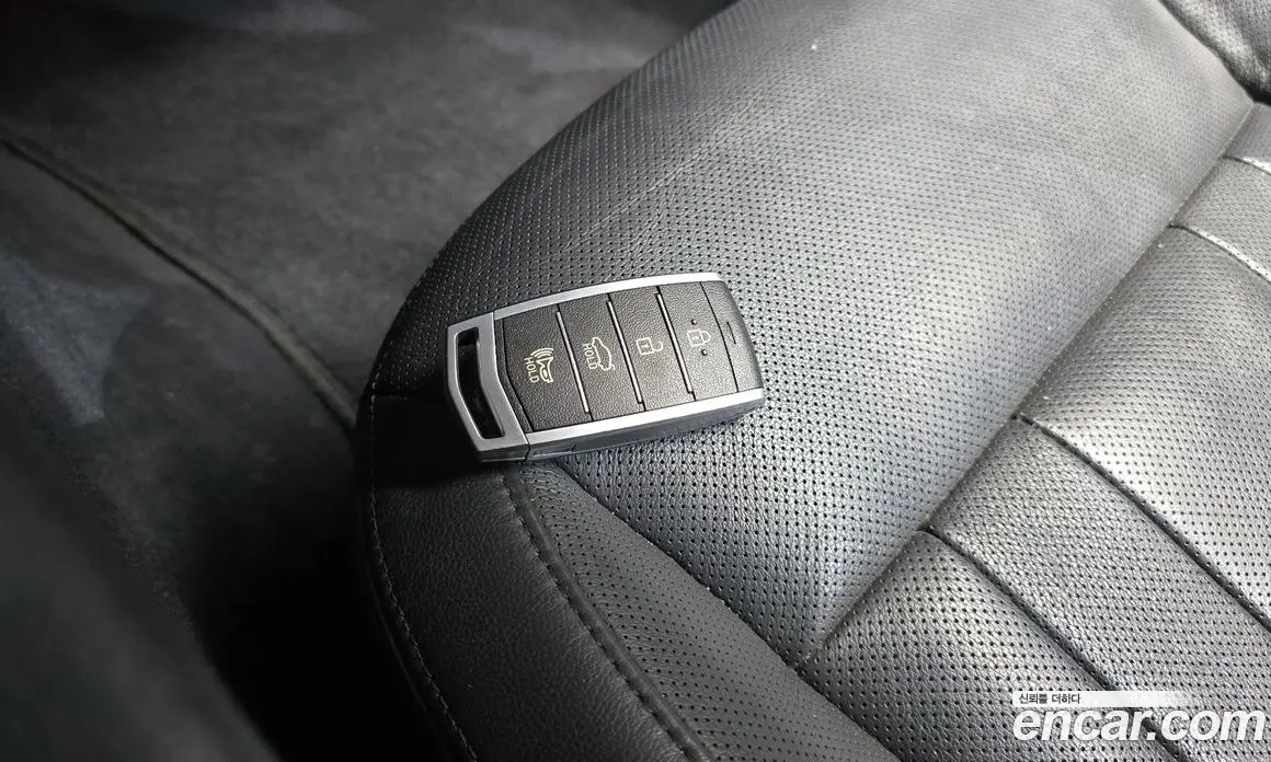 Genesis G80 2017 3.3 автомат (гидро), фото 21