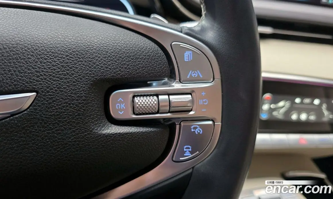 Genesis GV70 2022 2.5 автомат (гидро), фото 16 Genesis GV70 2022 2.5 автомат (гидро), фото 16