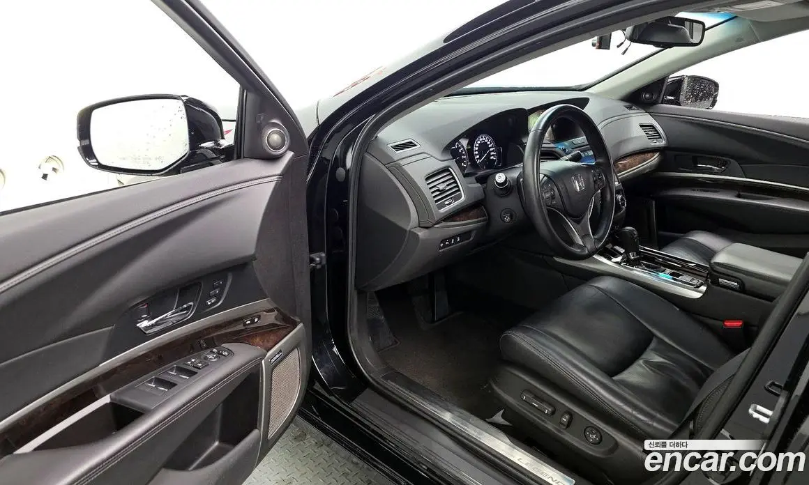 Honda Legend 2015 3.5 автомат (гидро), фото 10 Honda Legend 2015 3.5 автомат (гидро), фото 10