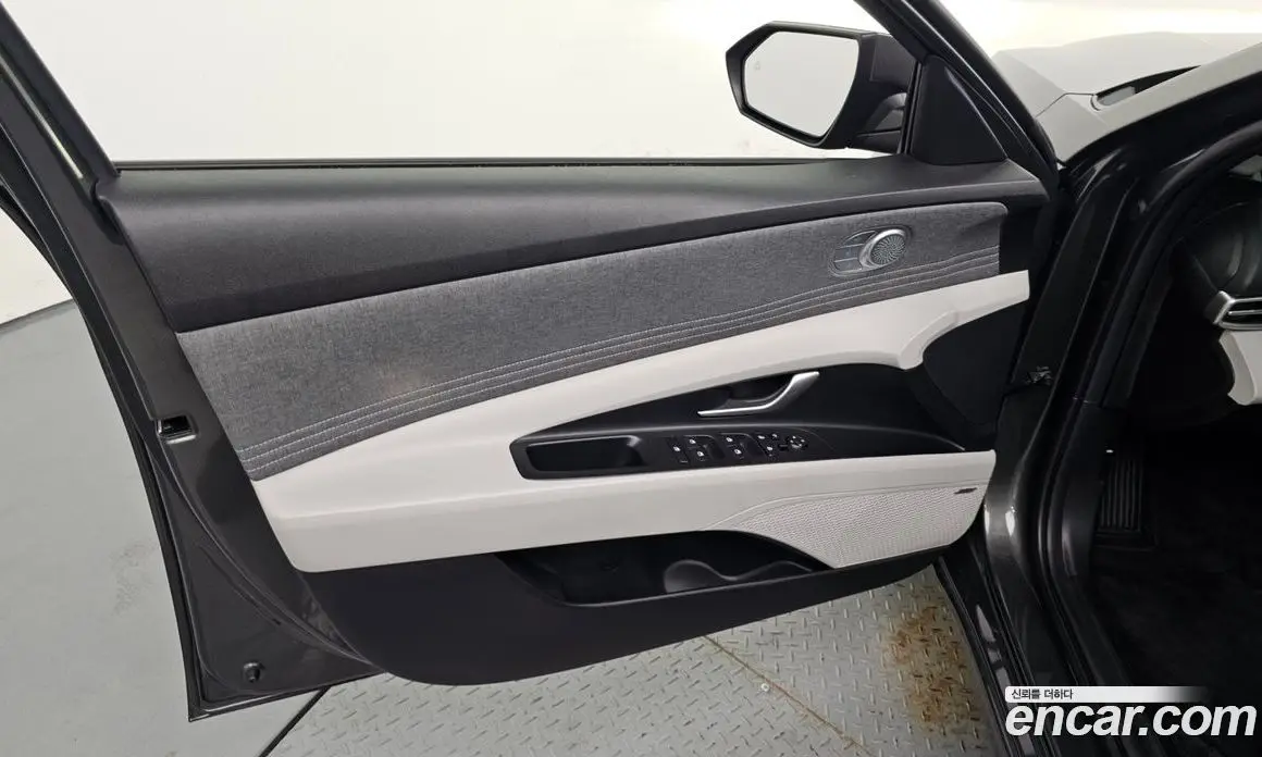 Hyundai Avante 2022 1.6 автомат (гидро), фото 14
