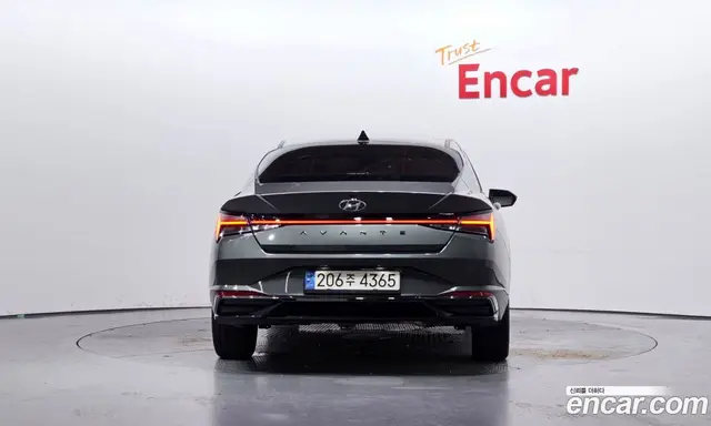 Hyundai Avante 2022 1.6 автомат (гидро), миниатюра 4
