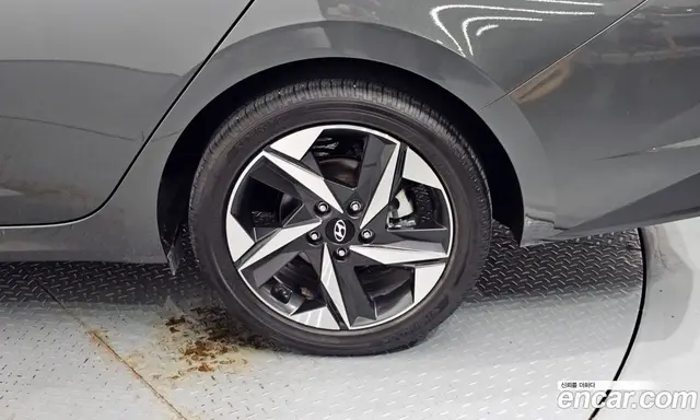 Hyundai Avante 2022 1.6 автомат (гидро), миниатюра 7