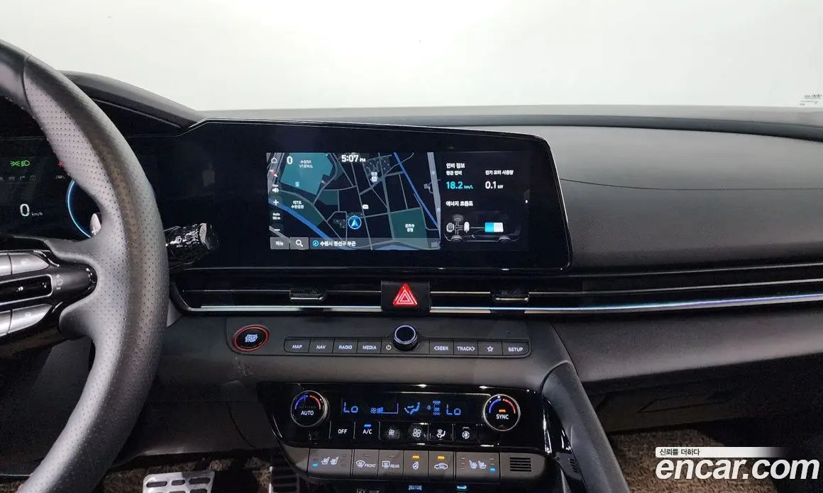 Hyundai Avante 2023 1.6 автомат (гидро), фото 17