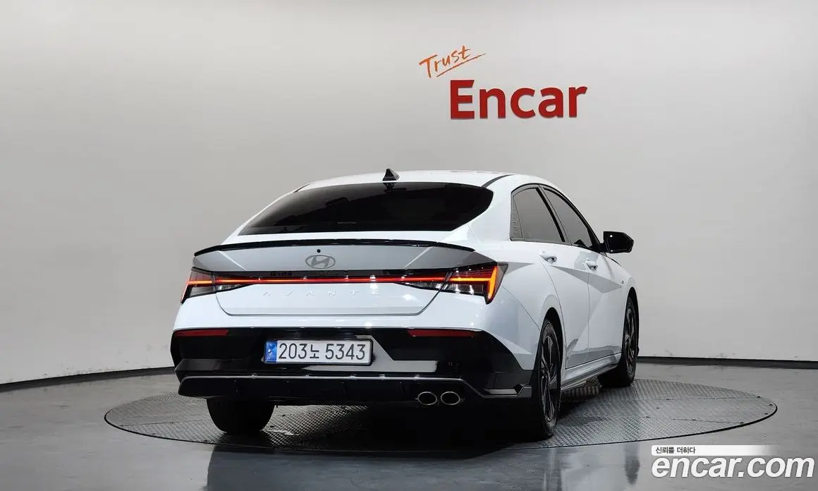 Hyundai Avante 2023 1.6 автомат (гидро), фото 3