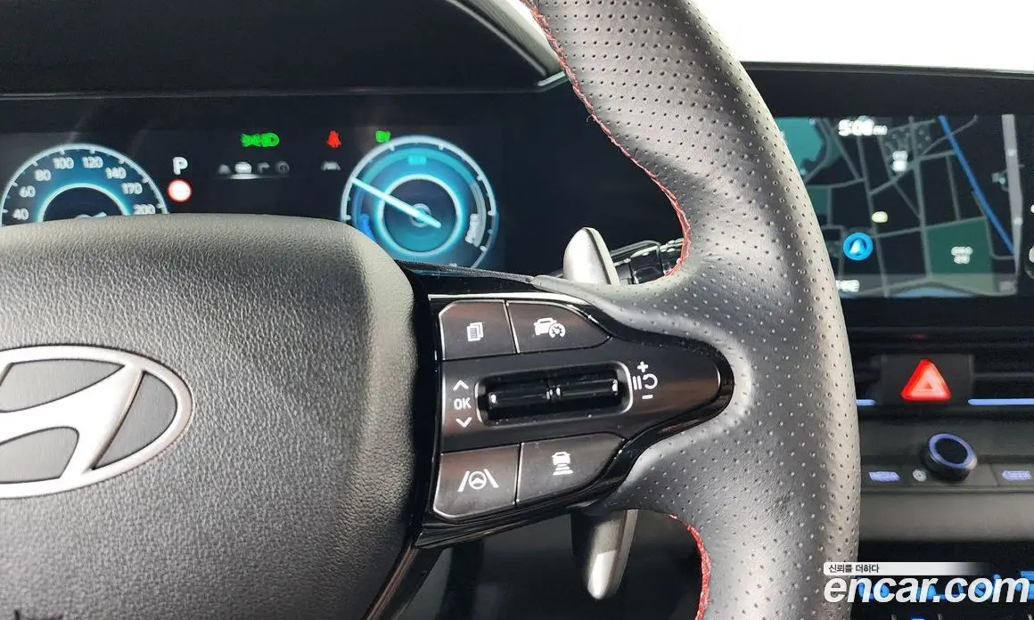 Hyundai Avante 2023 1.6 автомат (гидро), фото 21