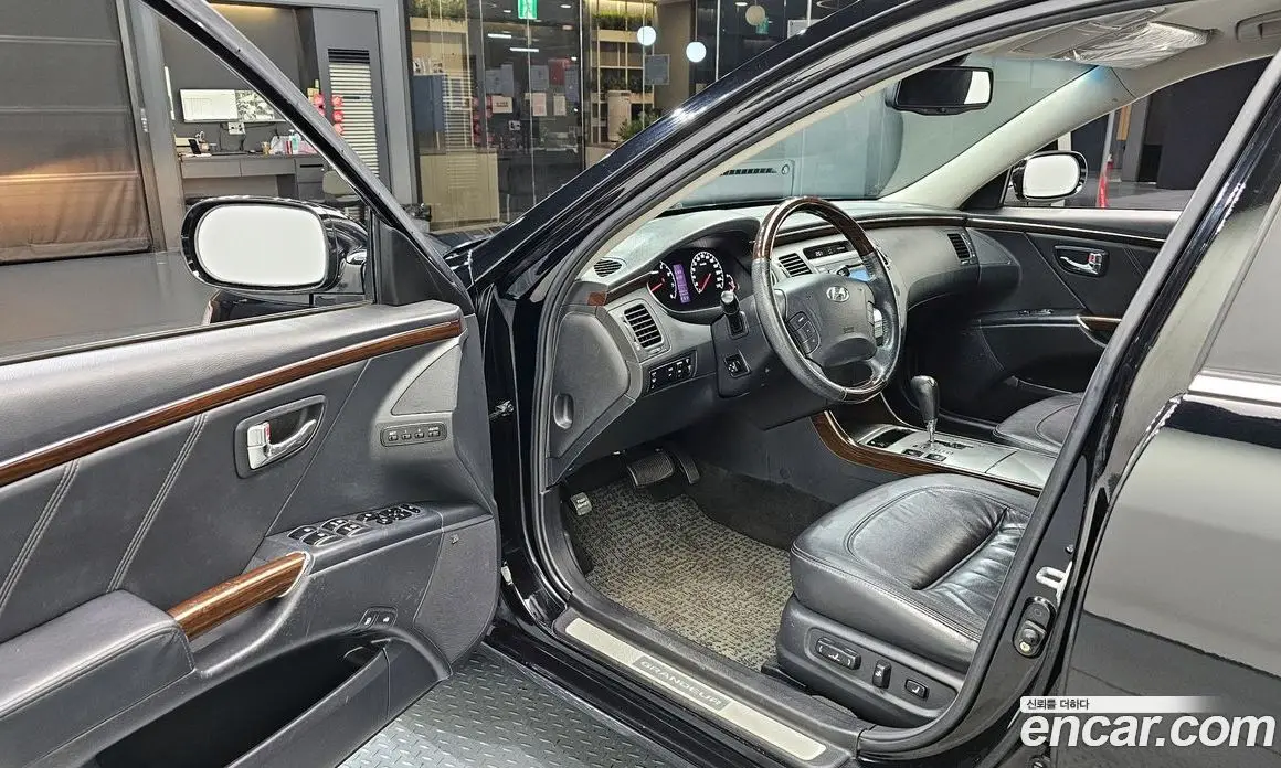 Hyundai Grandeur 2008 2.7 автомат (гидро), фото 11 Hyundai Grandeur 2008 2.7 автомат (гидро), фото 11