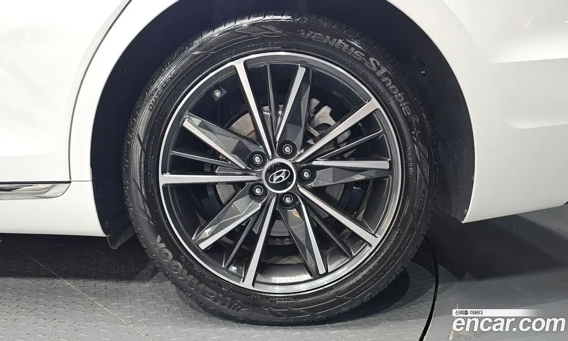 Hyundai Grandeur 2021 2.5 автомат (гидро), фото 6