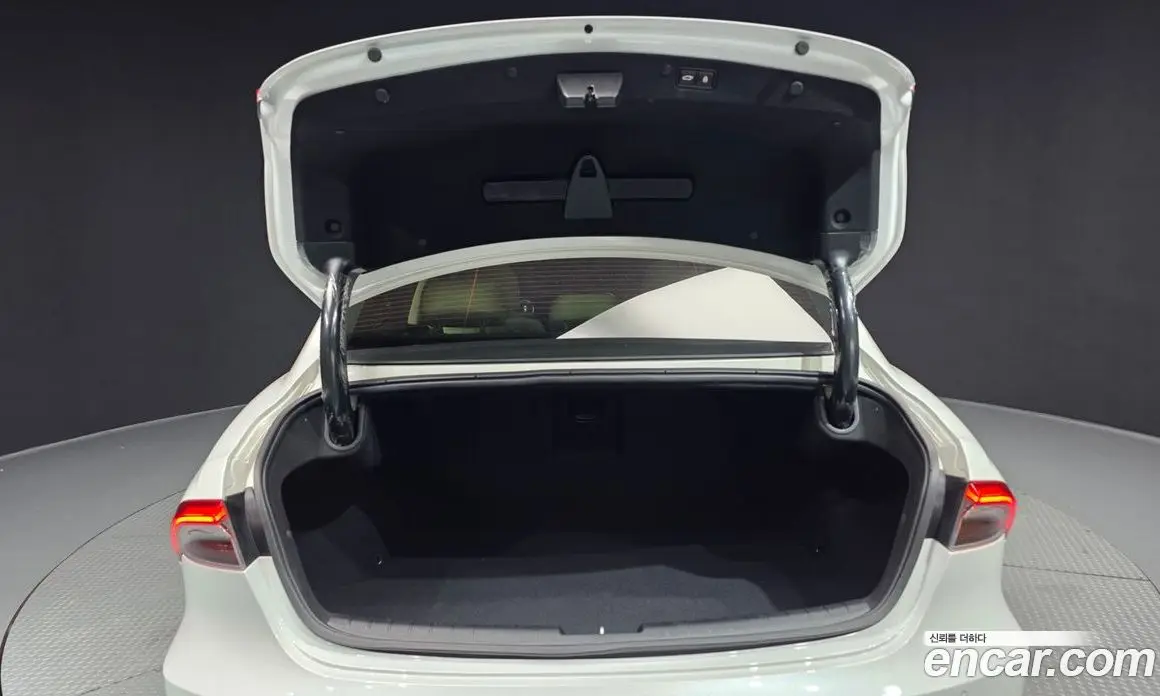 Hyundai Grandeur 2022 2.5 автомат (гидро), фото 20