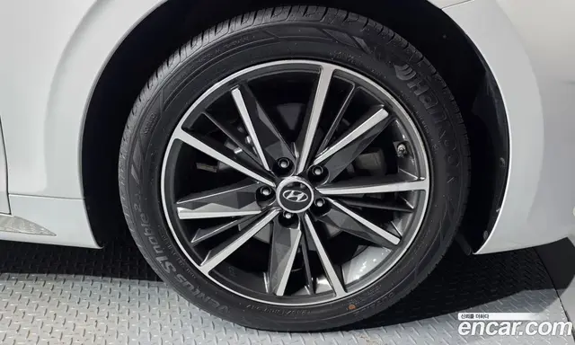 Hyundai Grandeur 2022 2.5 автомат (гидро), миниатюра 5