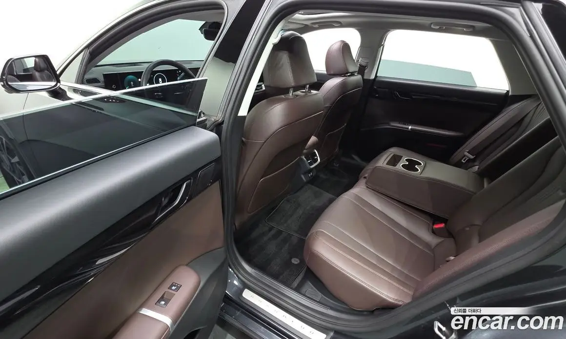 Hyundai Grandeur 2023 1.6 автомат (гидро), фото 11