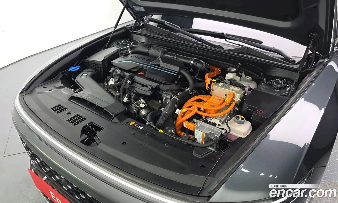 Hyundai Grandeur 2023 1.6 автомат (гидро), фото 6