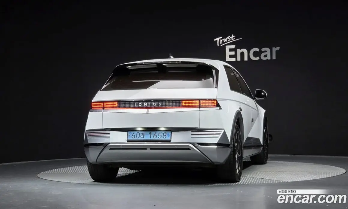 Hyundai Ioniq 5 2024 0.1 автомат (гидро), фото 4