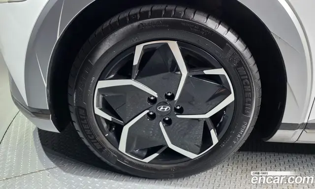 Hyundai Ioniq 5 2024 0.1 автомат (гидро), миниатюра 5
