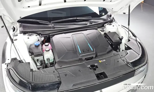 Hyundai Ioniq 5 2024 0.1 автомат (гидро), миниатюра 6