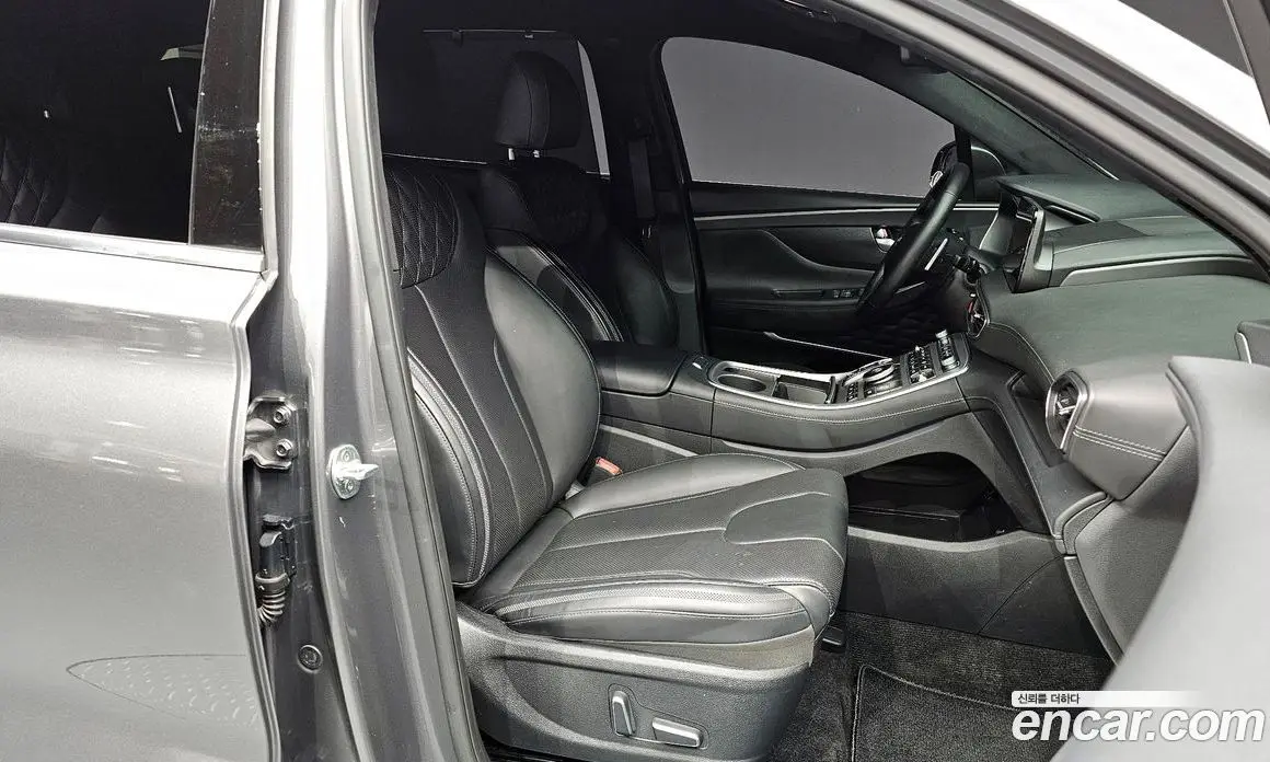 Hyundai Santa Fe 2021 2.2 автомат (гидро), фото 10 Hyundai Santa Fe 2021 2.2 автомат (гидро), фото 10