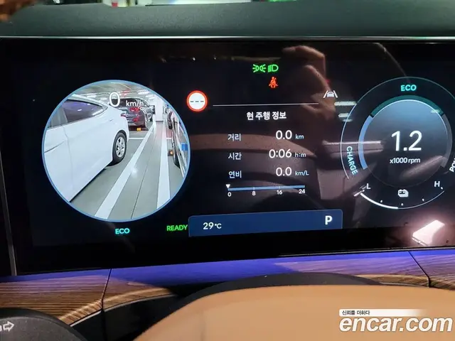 Hyundai Santa Fe 2025 1.6 автомат (гидро), миниатюра 8