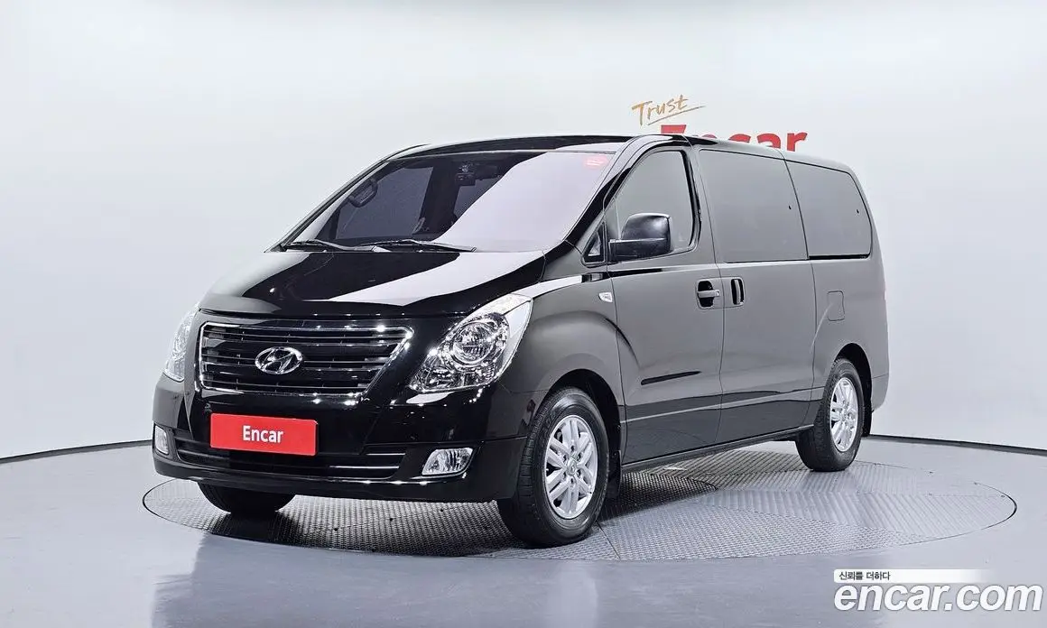 Hyundai Starex 2016 2.5 автомат (гидро), фото 1 Hyundai Starex 2016 2.5 автомат (гидро), фото 1